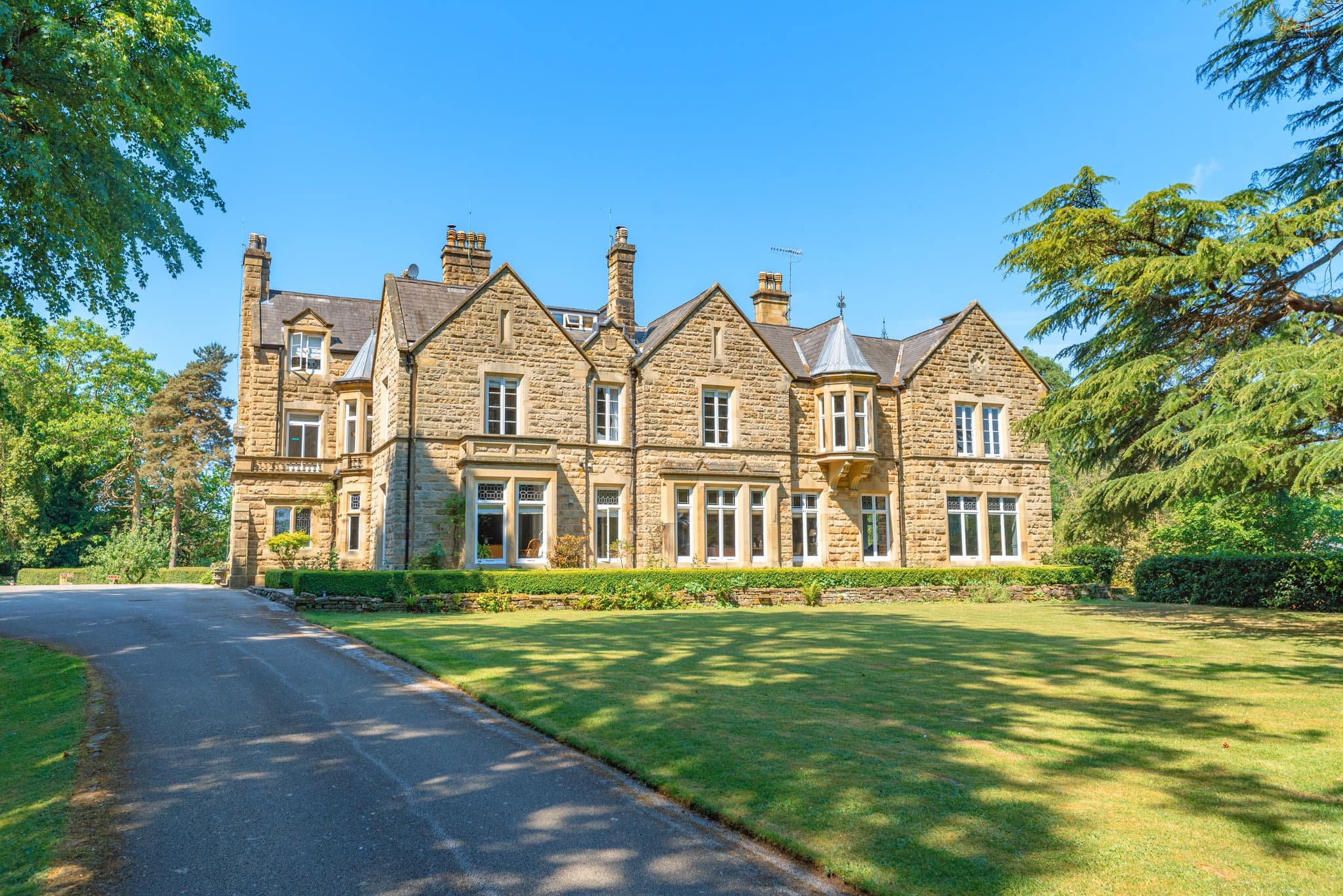 Gate Road, Froncysyllte, LL20